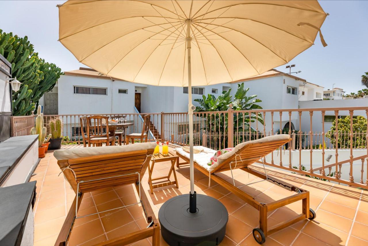 Villa Corralejo Bay Beachfront Corralejo By Holidays Home Eksteriør billede