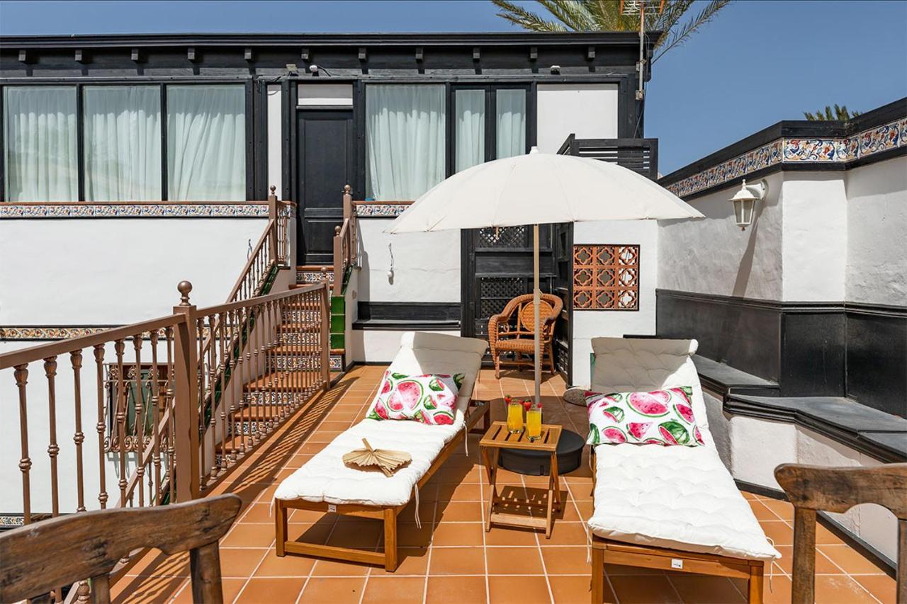 Villa Corralejo Bay Beachfront Corralejo By Holidays Home Eksteriør billede